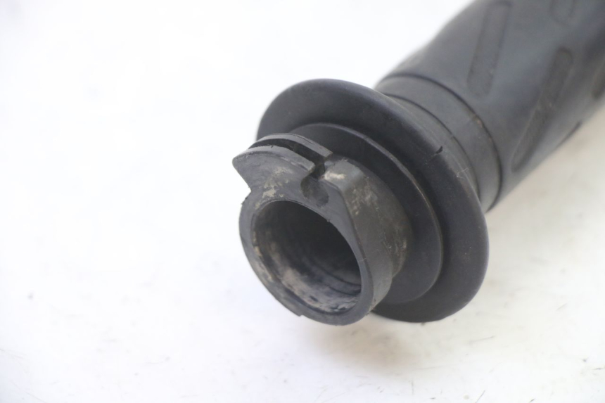 photo de MANETE DO ACELERADOR PEUGEOT SPEEDFIGHT 3 AIR 50 (2009 - 2015) - Detalhe da peça