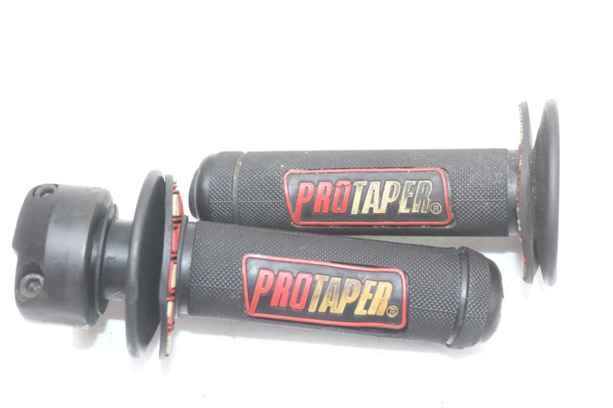 photo de MANETE DO ACELERADOR APRILIA SR CARB LC 2T 50 (2004 - 2012) - Detalhe da peça