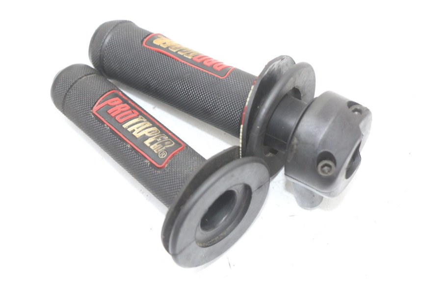 photo de MANETE DO ACELERADOR APRILIA SR CARB LC 2T 50 (2004 - 2012) - Outro ângulo de visão
