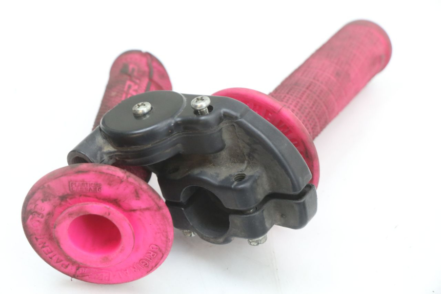 photo de MANETE DO ACELERADOR KTM SX 85 (2013 - 2017) - Zoom do estado de desgaste