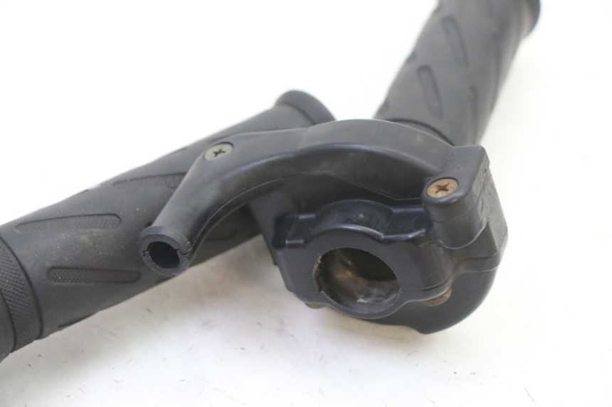 photo de MANETE DO ACELERADOR YAMAHA TDR DELTABOX 125 (1997 - 2003) - Zoom do estado de desgaste