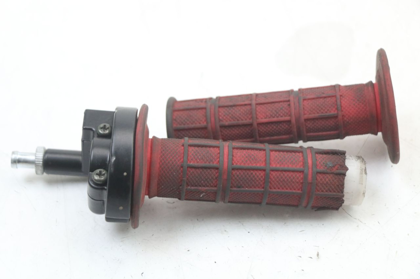 photo de MANETE DO ACELERADOR NITRO MOTORS THUNDER 125 - Zoom do estado de desgaste