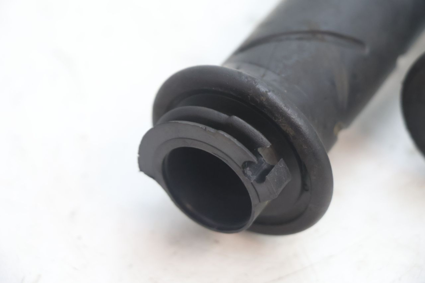 photo de Manete do acelerador PEUGEOT TREKKER 50 (1995 - 2004) - Zoom do estado de desgaste