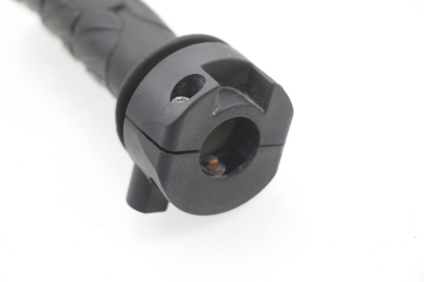 photo de MANETE DO ACELERADOR REVATTO URBA GT 125 (2007 - 2017) - Zoom do estado de desgaste