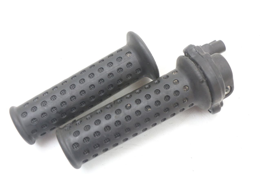 photo de MANETE DO ACELERADOR PIAGGIO VESPA LX 125 (2005 - 2010) - Ampliação técnica