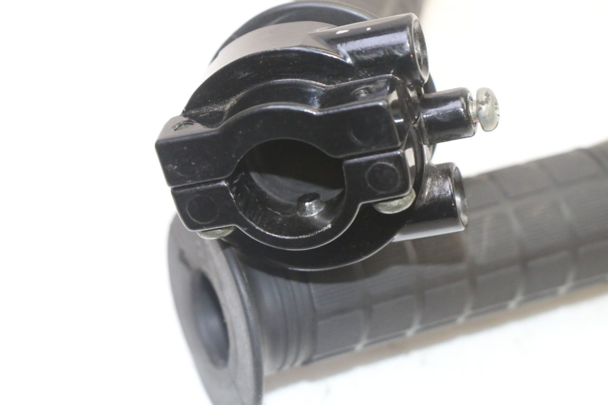 photo de MANETE DO ACELERADOR MBK WAAP 125 (2008 - 2013) - Zoom do estado de desgaste