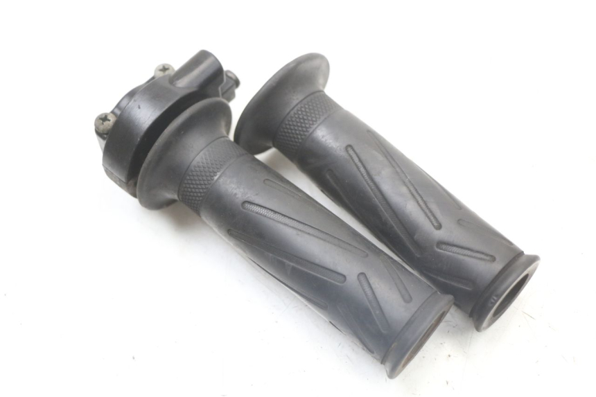 photo de MANETE DO ACELERADOR YAMAHA X-MAX XMAX 250 (2006 - 2009) - Detalhe da peça