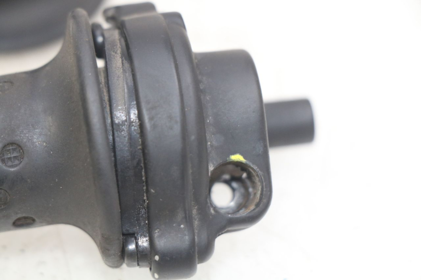 photo de MANETE DO ACELERADOR PIAGGIO XEVO - X EVO 125 (2007 - 2017) - Detalhe da peça