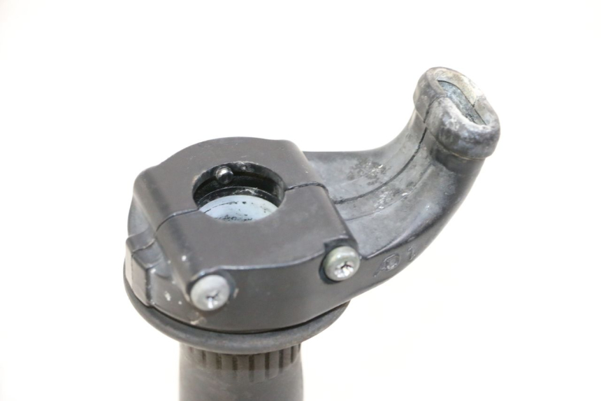 photo de MANETE DO ACELERADOR YAMAHA XJN DIVERSION 600 (2000 - 2003) - Zoom do estado de desgaste