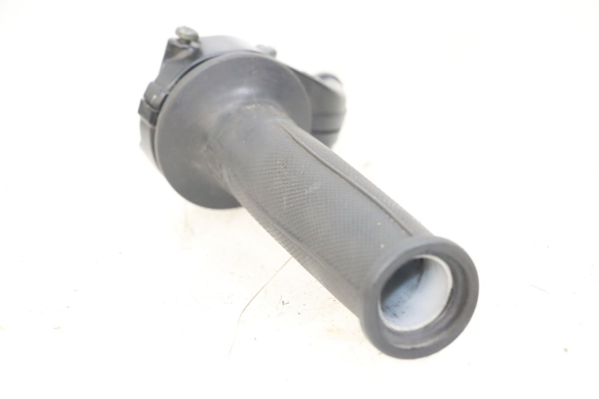 photo de MANETE DO ACELERADOR YAMAHA XJS DIVERSION 600 (1997 - 1999) - Zoom do estado de desgaste