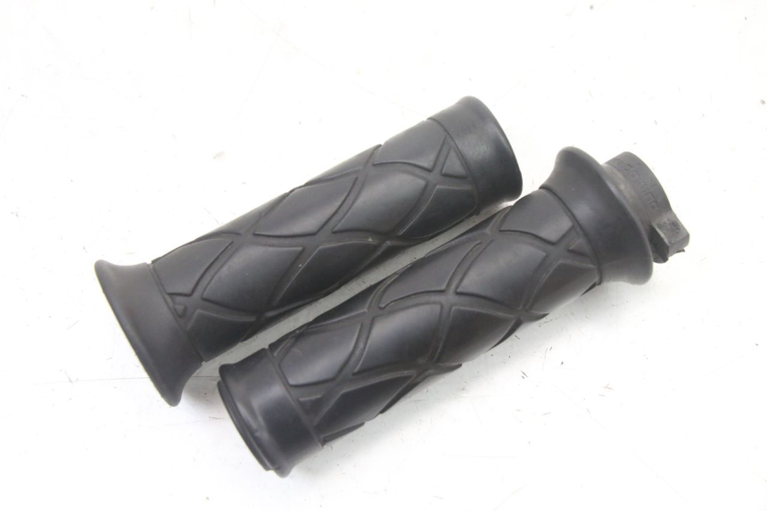 photo de MANETE DO ACELERADOR YAMAHA YP MAJESTY 125 (2007 - 2010) - Outro ângulo de visão
