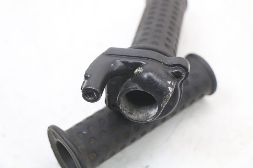 photo de MANETE DO ACELERADOR PIAGGIO ZIP 2T 50 (2009 - 2019) - Detalhe da peça