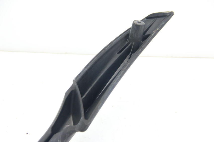 photo de ALÇA TRASEIRA APRILIA ATLANTIC 500 (2002 - 2003) - Detalhes característicos