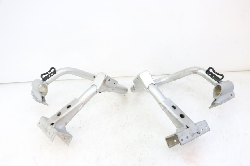 photo de ALÇA TRASEIRA BMW C1 125 (2000 - 2003) - Detalhe da peça