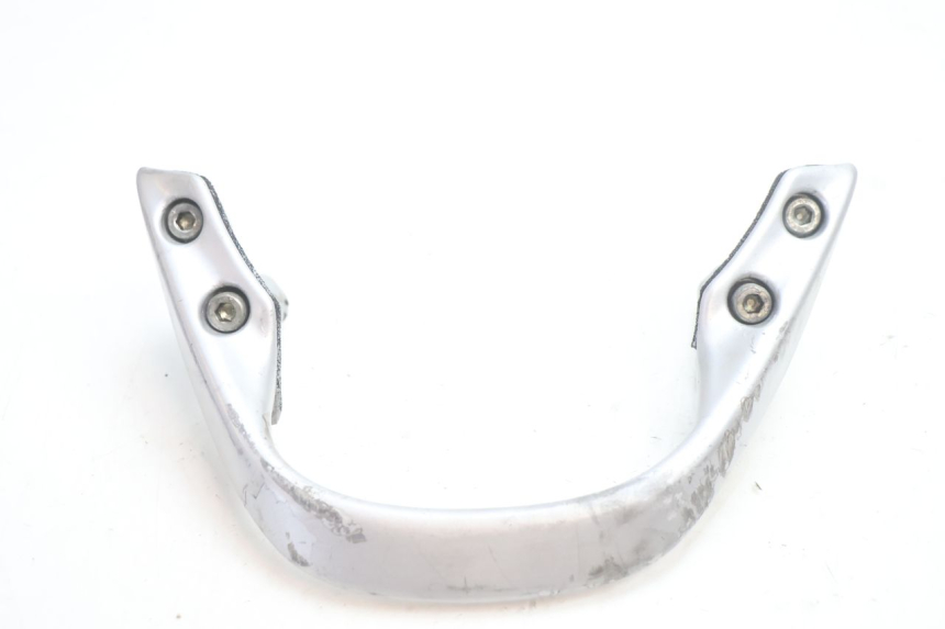 photo de ALÇA TRASEIRA HONDA CB F HORNET 600 (2005 - 2006) - Detalhe da peça