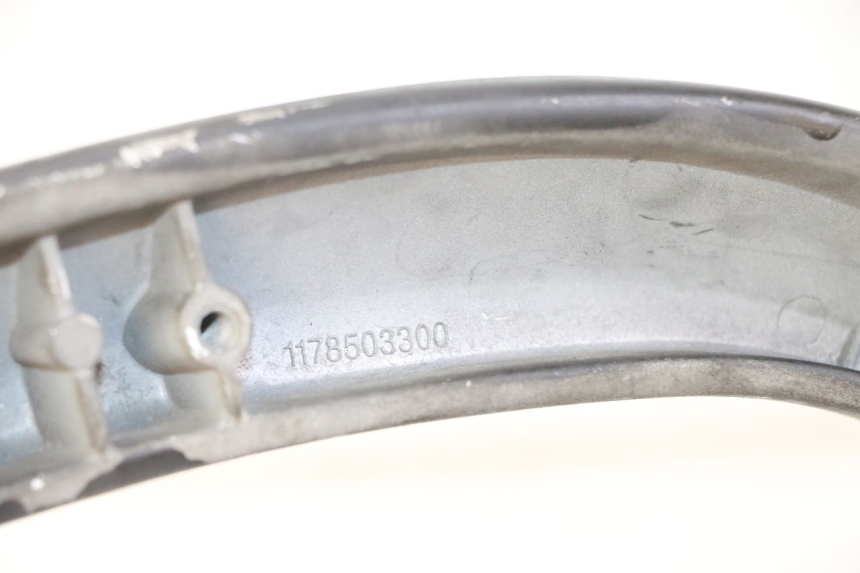 photo de ALÇA TRASEIRA PEUGEOT CITYSTAR 50 (2013 - 2017) - Zoom do estado de desgaste
