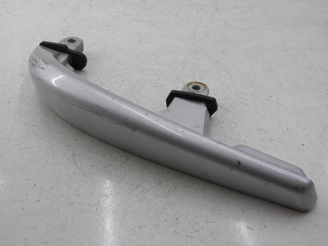 photo de PUNHO TRASEIRO DIREITO YAMAHA XMAX X-MAX 125 (2006 - 2009) - Vista principal