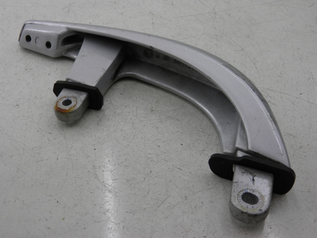 photo de PUNHO TRASEIRO DIREITO YAMAHA XMAX X-MAX 125 (2006 - 2009) - Zoom do estado de desgaste