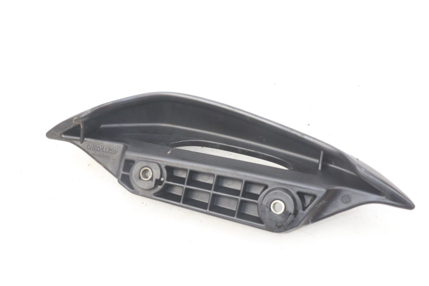 photo de PUNHO TRASEIRO DIREITO SUZUKI BURGMAN 125 (2007 - 2014) - Outro ângulo de visão
