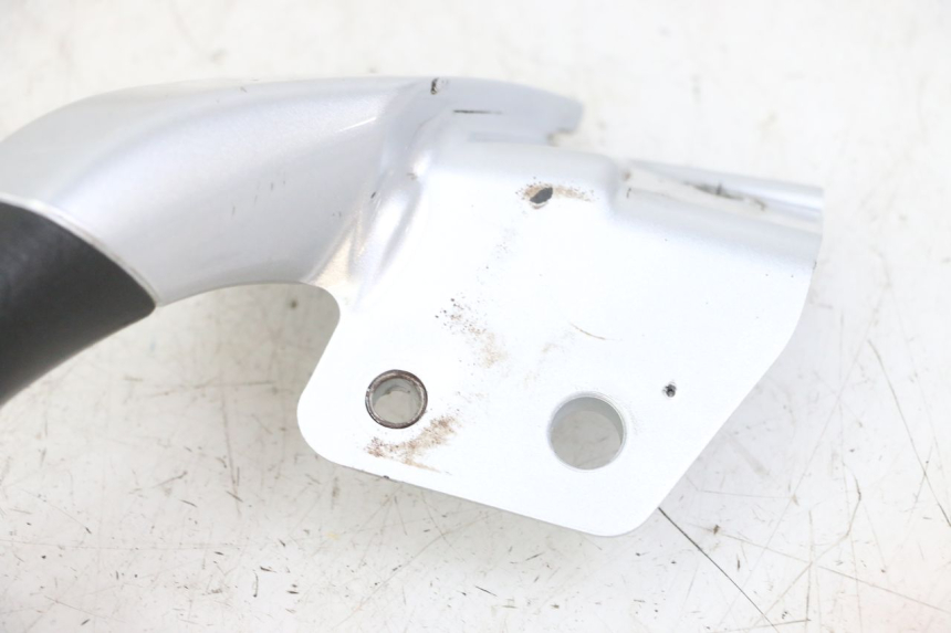 photo de PUNHO TRASEIRO DIREITO PIAGGIO MP3 LT 300 (2010 - 2016) - Detalhe da peça