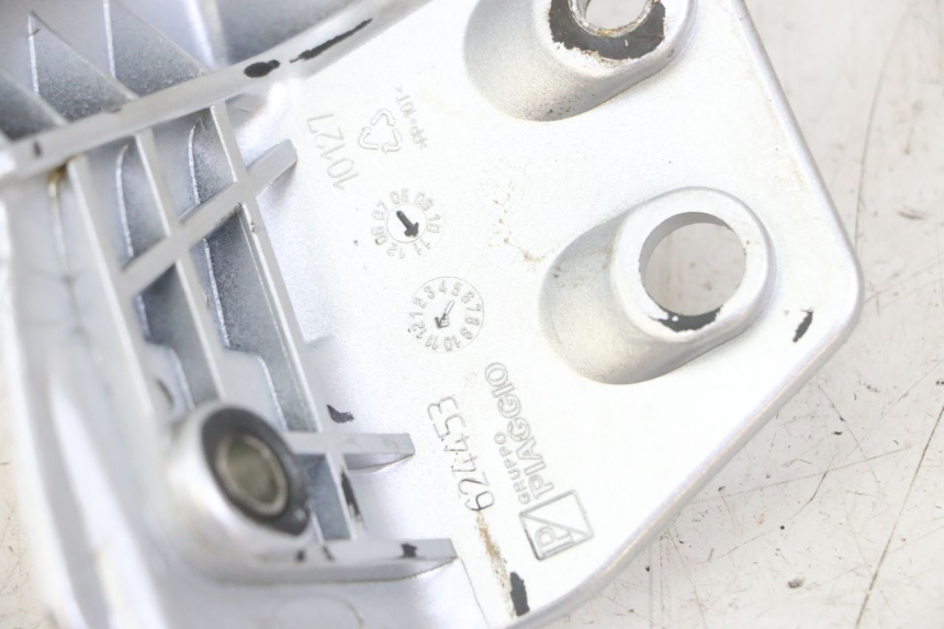 photo de PUNHO TRASEIRO DIREITO PIAGGIO MP3 LT 300 (2010 - 2016) - Ampliação técnica