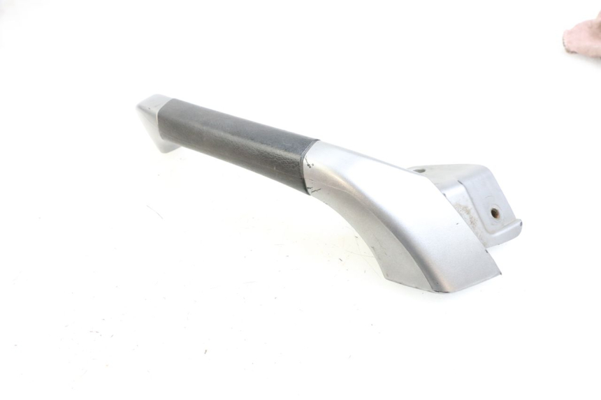 photo de PUNHO TRASEIRO DIREITO PIAGGIO MP3 125 (2006 - 2014) - Ampliação técnica
