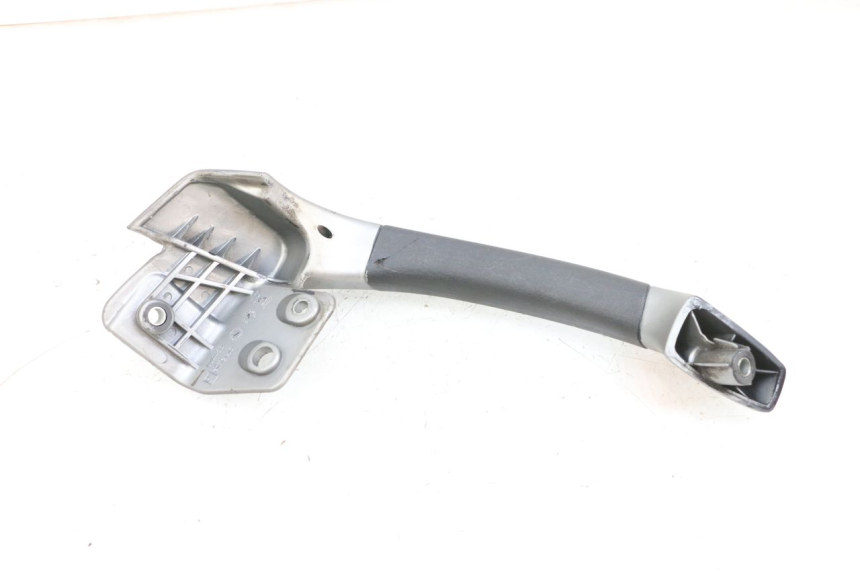 photo de PUNHO TRASEIRO DIREITO PIAGGIO MP3 125 (2006 - 2014) - Detalhe da peça