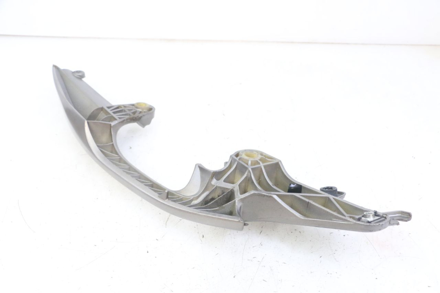 photo de PUNHO TRASEIRO DIREITO HONDA NTV DEAUVILLE ABS 700 (2007 - 2016) - Pontos de fixação