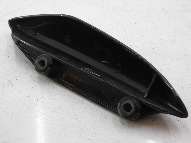 photo de PUNHO TRASEIRO DIREITO SUZUKI UH BURGMAN 125 (2002 - 2006) - Zoom do estado de desgaste
