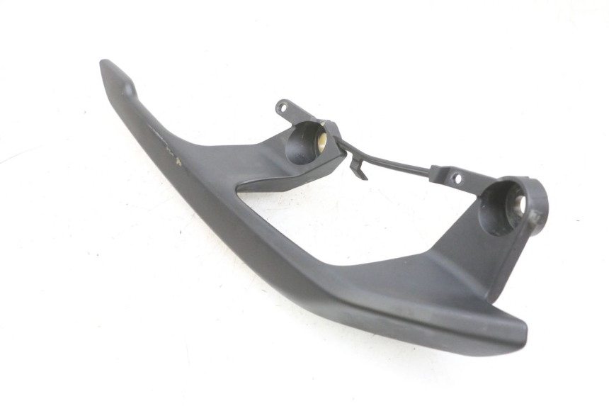 photo de PUNHO TRASEIRO DIREITO YAMAHA TRICITY 300 (2020 - 2024) - Estado da superfície