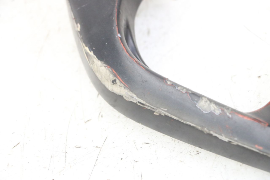 photo de PUNHO TRASEIRO DIREITO YAMAHA X-MAX XMAX ABS 250 (2010 - 2014) - Zoom do estado de desgaste
