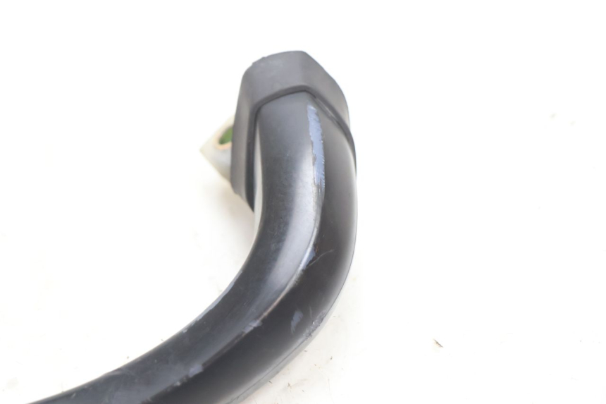 photo de ALÇA TRASEIRA DIREITA KAWASAKI ZX-6R ZX6R 600 (2000 - 2002) - Zoom do estado de desgaste