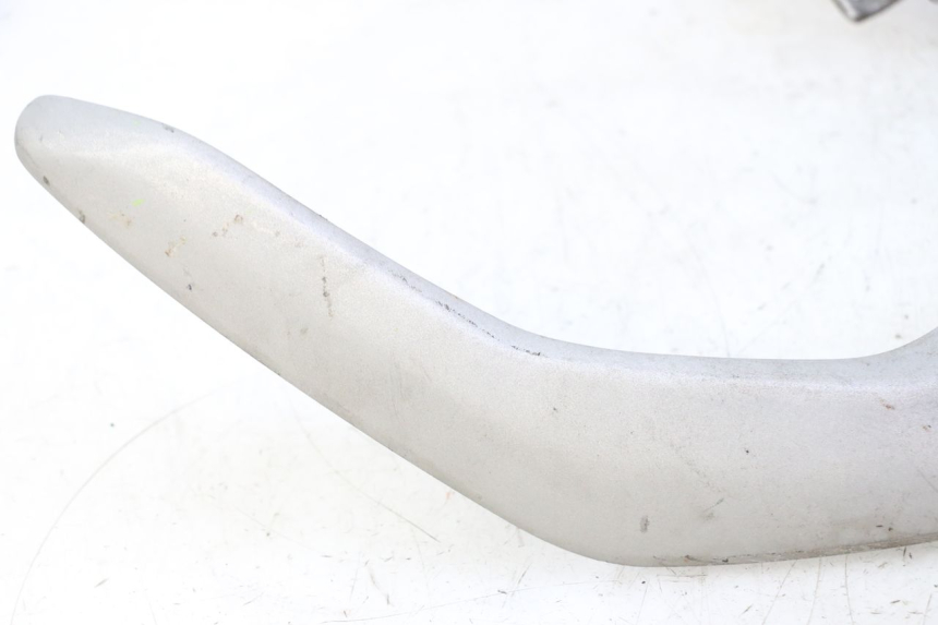 photo de ALÇA TRASEIRA PEUGEOT ELYSTAR 50 (2002 - 2014) - Zoom do estado de desgaste