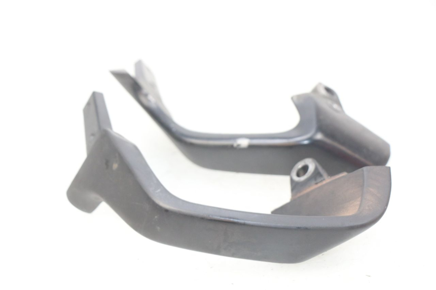 photo de ALÇA TRASEIRA YAMAHA FJ 3CX 1200 (1986 - 1996) - Detalhe da peça