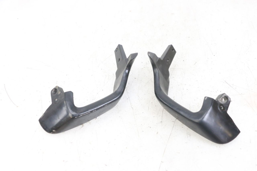 photo de ALÇA TRASEIRA YAMAHA FJ 3CX 1200 (1986 - 1996) - Detalhe da peça
