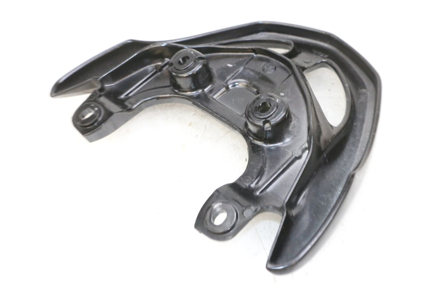 photo de ALÇA TRASEIRA MBK FLIPPER 115 (2013 - 2017) - Detalhe da peça