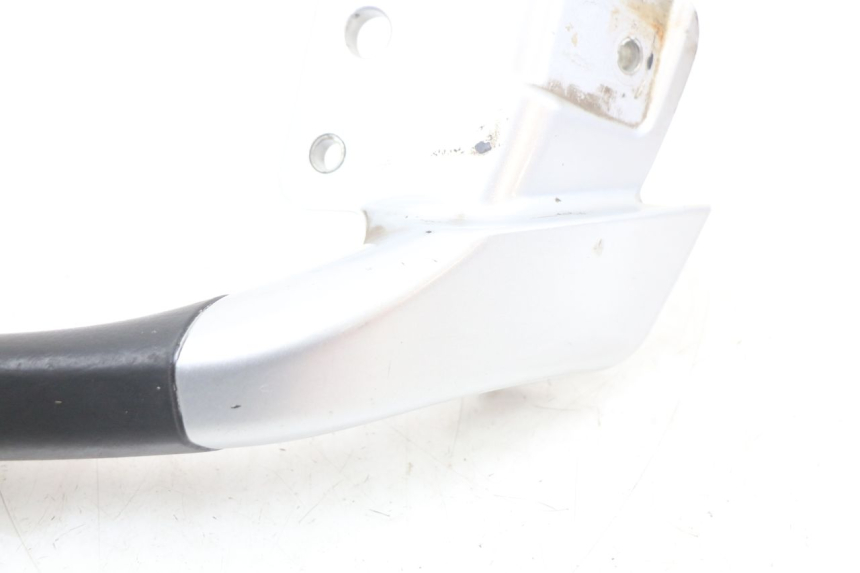 photo de PUNHO TRASEIRO ESQUERDO PIAGGIO MP3 LT 400 (2007 - 2012) - Outro ângulo de visão
