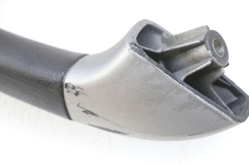 photo de PUNHO TRASEIRO ESQUERDO PIAGGIO MP3 125 (2006 - 2014) - Pontos de fixação