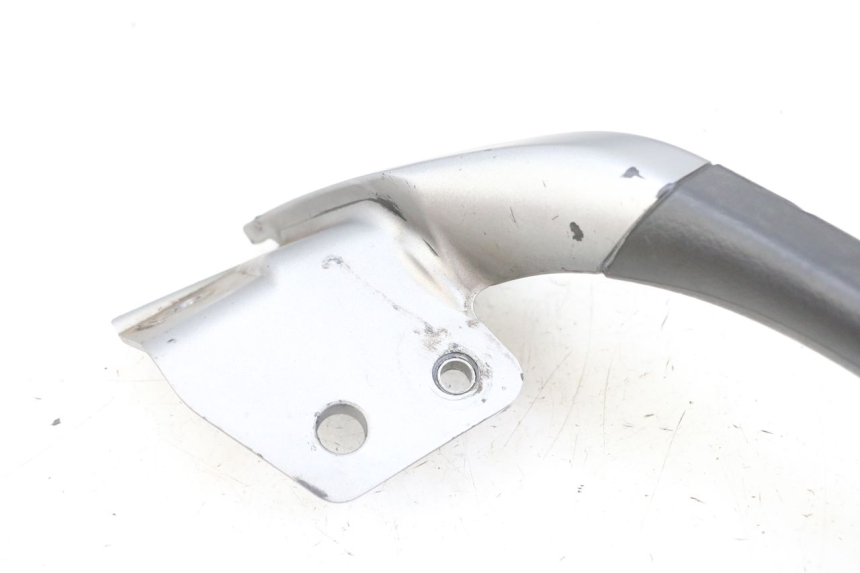photo de PUNHO TRASEIRO ESQUERDO PIAGGIO MP3 125 (2006 - 2014) - Peça verificada
