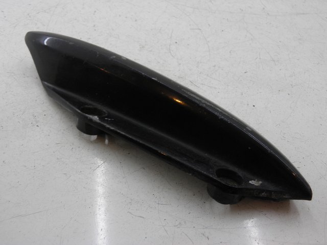 photo de PUNHO TRASEIRO ESQUERDO SUZUKI UH BURGMAN 125 (2002 - 2006) - Detalhe da peça
