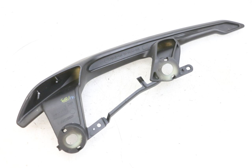 photo de PUNHO TRASEIRO ESQUERDO YAMAHA TRICITY 300 (2020 - 2024) - Outro ângulo de visão