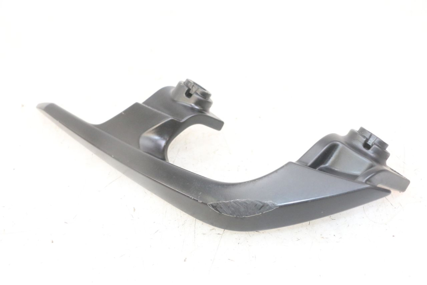 photo de PUNHO TRASEIRO ESQUERDO YAMAHA X-MAX XMAX 125 (2010 - 2013) - Detalhe da peça