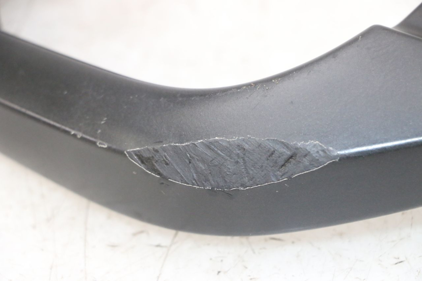 photo de PUNHO TRASEIRO ESQUERDO YAMAHA X-MAX XMAX 125 (2010 - 2013) - Zoom do estado de desgaste
