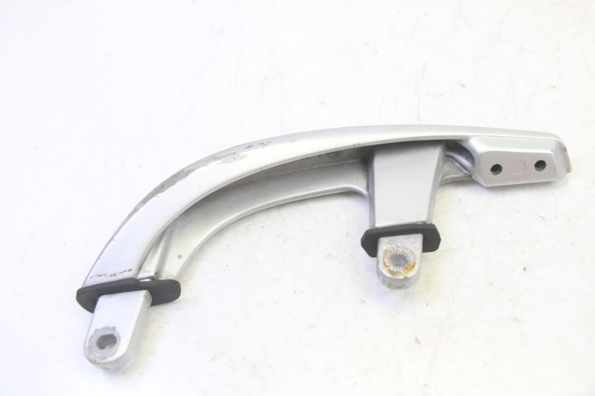 photo de PUNHO TRASEIRO ESQUERDO YAMAHA X-MAX XMAX 250 (2006 - 2009) - Pontos de fixação