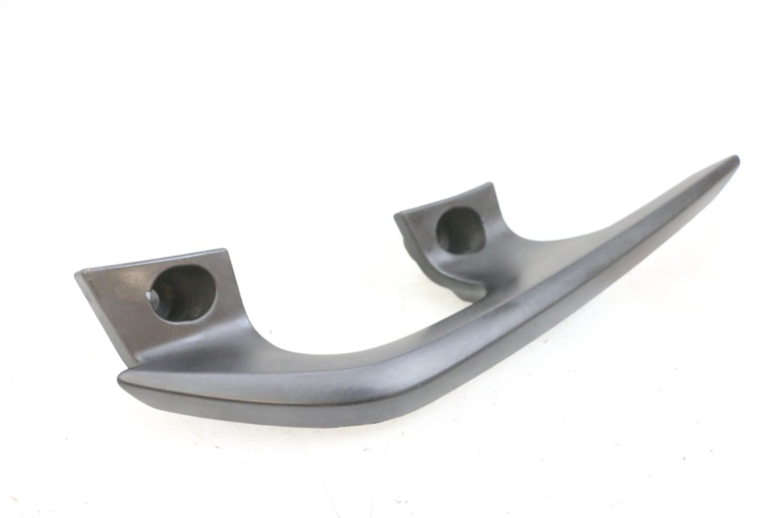 photo de PUNHO TRASEIRO ESQUERDO YAMAHA X-MAX XMAX 125 (2010 - 2013) - Pontos de fixação