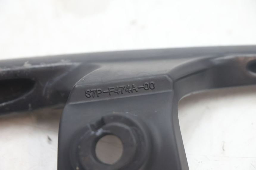 photo de PUNHO TRASEIRO ESQUERDO YAMAHA X-MAX XMAX 125 (2010 - 2013) - Peça verificada