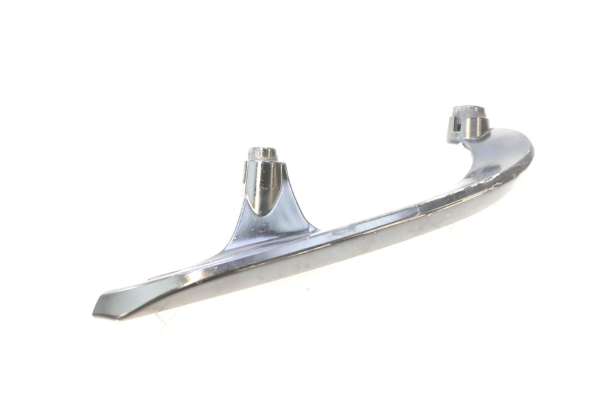 photo de ALÇA TRASEIRA ESQUERDA YAMAHA XP T-MAX ABS 500 (2005 - 2005) - Detalhe da peça