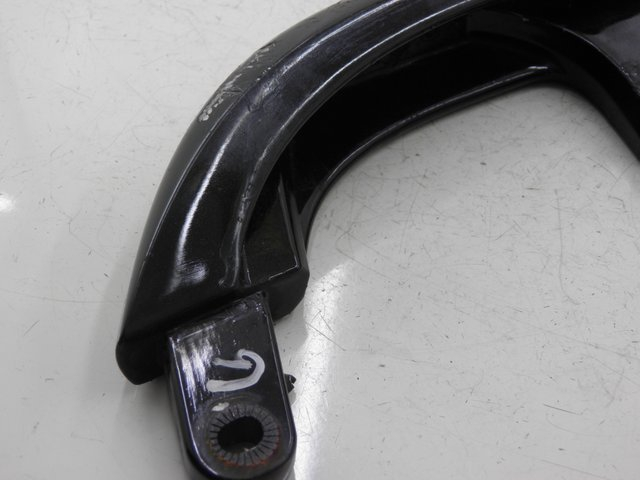 photo de PUNHO TRASEIRO ESQUERDO YAMAHA XMAX X-MAX 125 (2006 - 2009) - Detalhe da peça