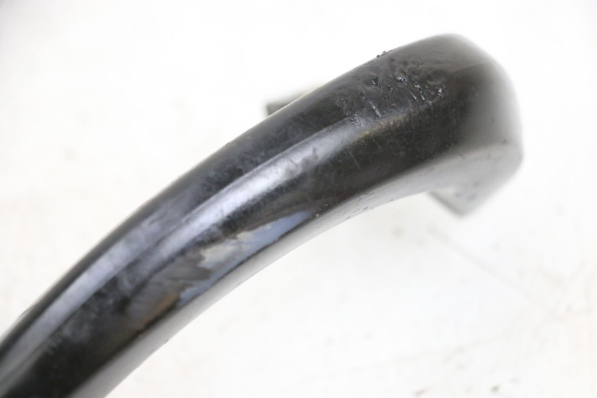 photo de PUNHO TRASEIRO ESQUERDO KAWASAKI ZR 7 750 (1999 - 2004) - Outro ângulo de visão