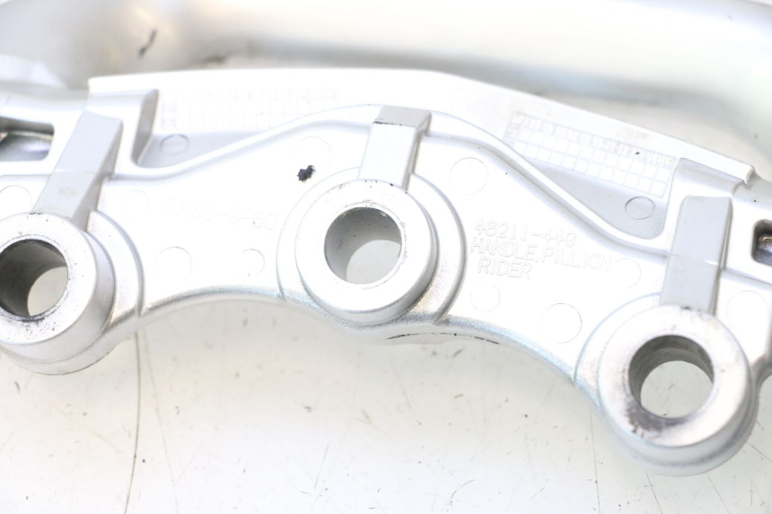 photo de ALÇA TRASEIRA SUZUKI GSR 600 (2005 - 2012) - Zoom do estado de desgaste